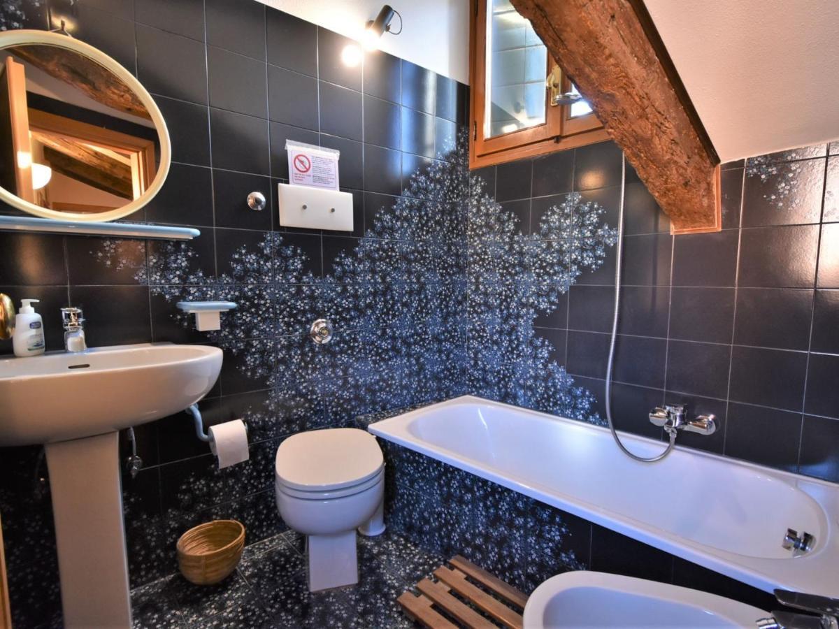 Fondamenta Del Rielo By Interhome Apartment Venedig
