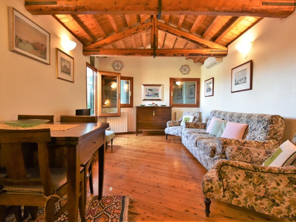 Fondamenta Del Rielo By Interhome Apartment Venedig